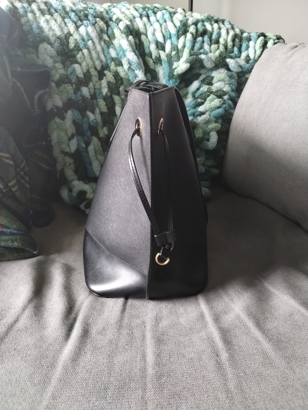 Michael Kors Trista Black Leather Tote Bag with Gold Accent - Picture 3 of 11